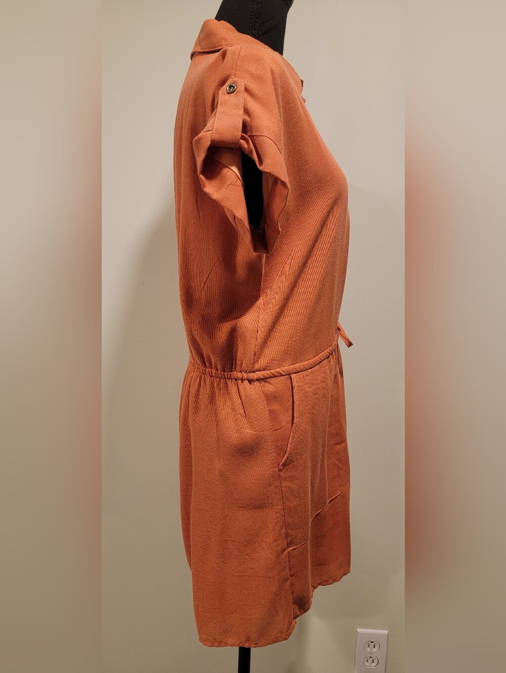 ANDREE BY UNIT Rust Button-Front Drawstring Romper - Picture 5 of 7